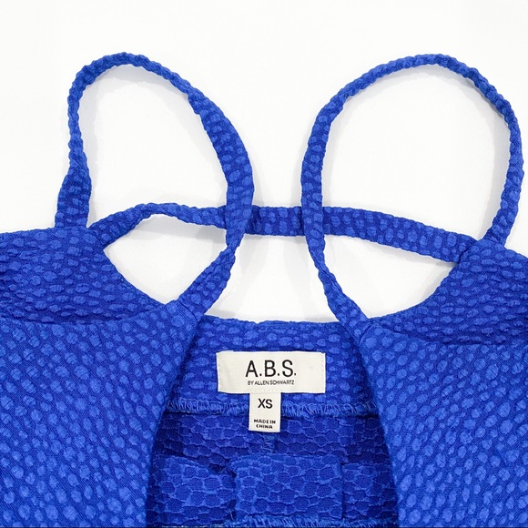 Tank - Picture 2 of 2